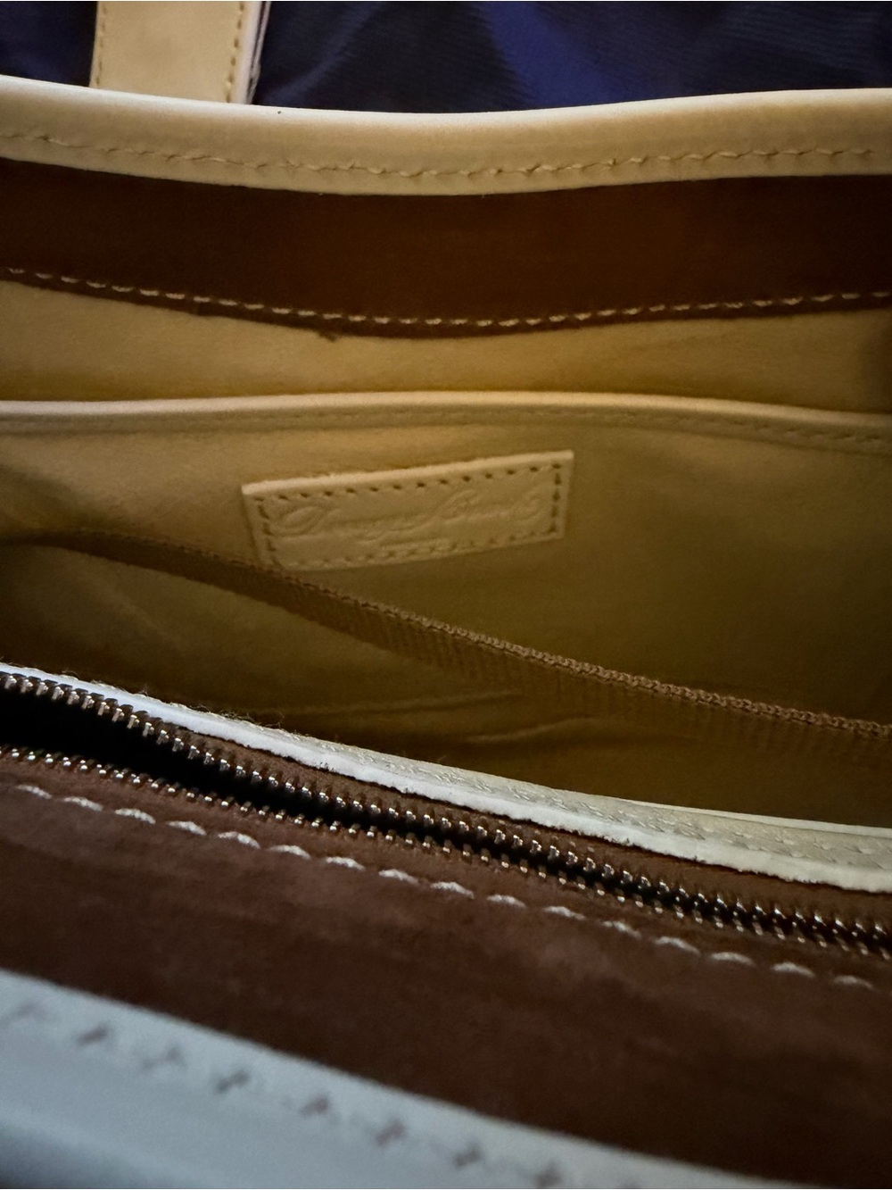 Dooney & Bourke Cream Leather Saddle Crossbody Bag with Brown Strap - Picture 3 of 10